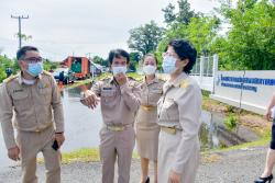 64-10-07 ผอและคณะร่วมพิธีเชิญสิ่งของพระราชทานมอบแก่ประชาชนผู้ประสบอุทกภัย-78.jpg